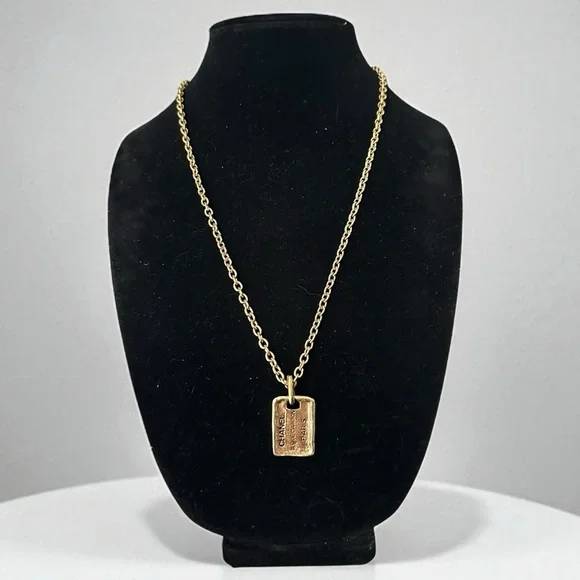 Chanel Cambon 31 Rue Vintage Two Sided Engraved Gold Dog Tag Chain Necklace - Picture 4 of 11